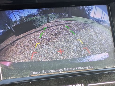 Used 2018 Subaru Crosstrek 2.0i Premium w/ Eyesight System image 21