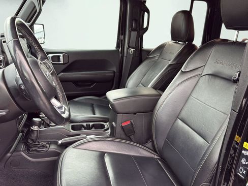 Used 2021 Jeep Wrangler Unlimited Sahara w/ Cold Weather Group image 20