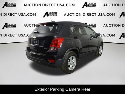 Used 2020 Chevrolet Trax LS w/ Tint and Cruise Package FWD image 8