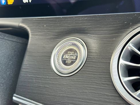 Used 2024 Mercedes-Benz AMG GT 43 image 28