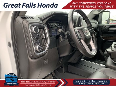 Used 2022 GMC Sierra 3500 SLT w/ Gooseneck/5TH Wheel Package image 16