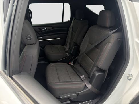 Used 2024 Chevrolet Traverse Z71 AWD/4WD image 26