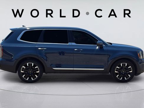 Used 2023 Kia Telluride AWD image 15