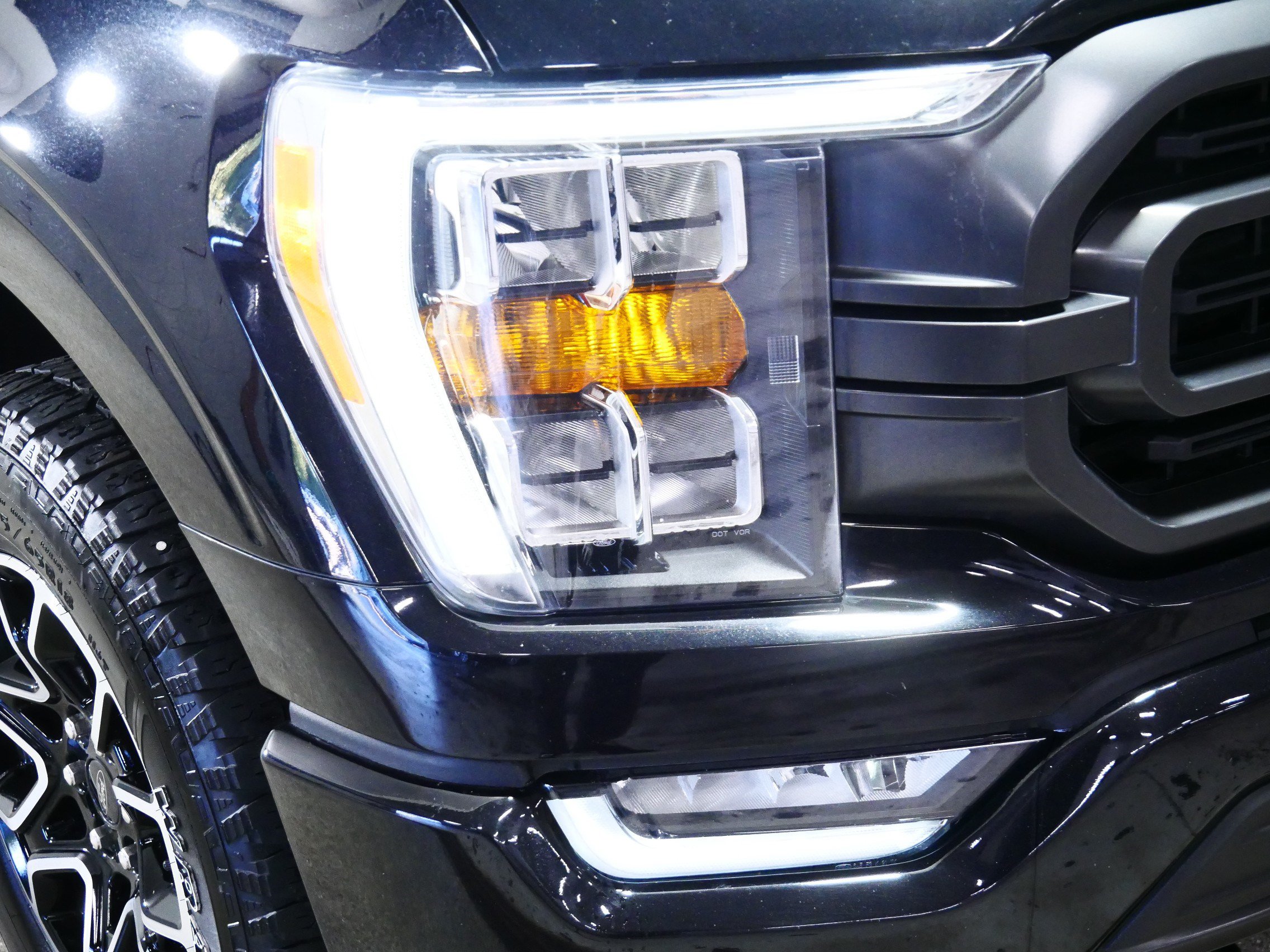 Used 2021 Ford F150 XLT w/ Equipment Group 302A High AWD/4WD image 16