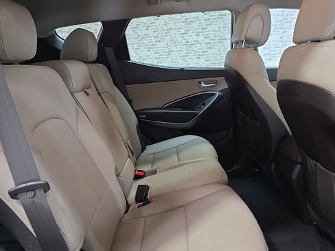 Used 2018 Hyundai Santa Fe Sport image 11