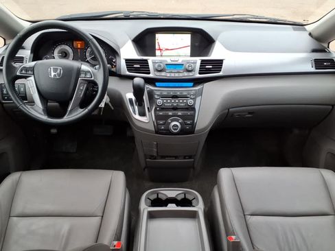 Used 2013 Honda Odyssey Touring image 11