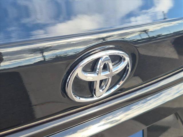 Used 2025 Toyota Corolla LE FWD image 29