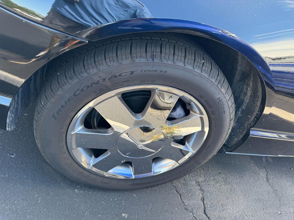 Used 2002 Ford Thunderbird RWD image 4