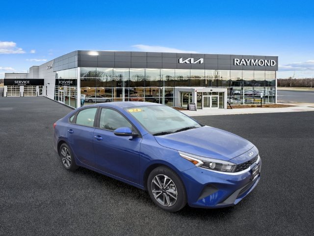 Used 2024 Kia Forte LXS w/ LXS Technology Package FWD image 10