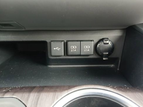 Used 2020 Toyota Highlander Platinum image 33