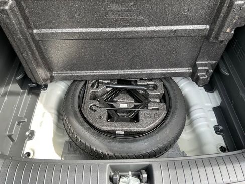 Used 2022 Hyundai Kona Limited image 22