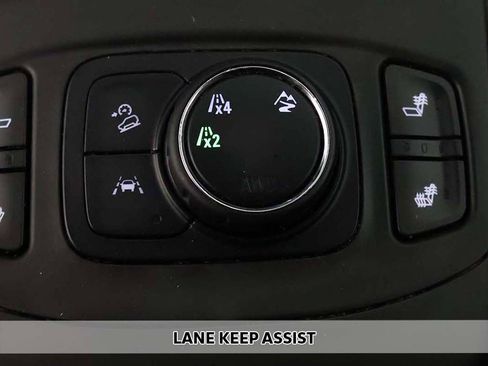 Used 2022 GMC Terrain SLE w/ Driver Convenience Package AWD/4WD image 4