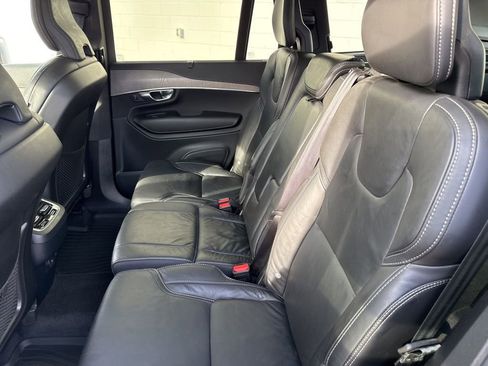 Used 2022 Volvo XC90 T6 Inscription w/ Climate Package image 15