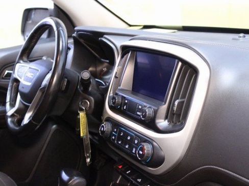 Used 2019 GMC Canyon SLE image 12