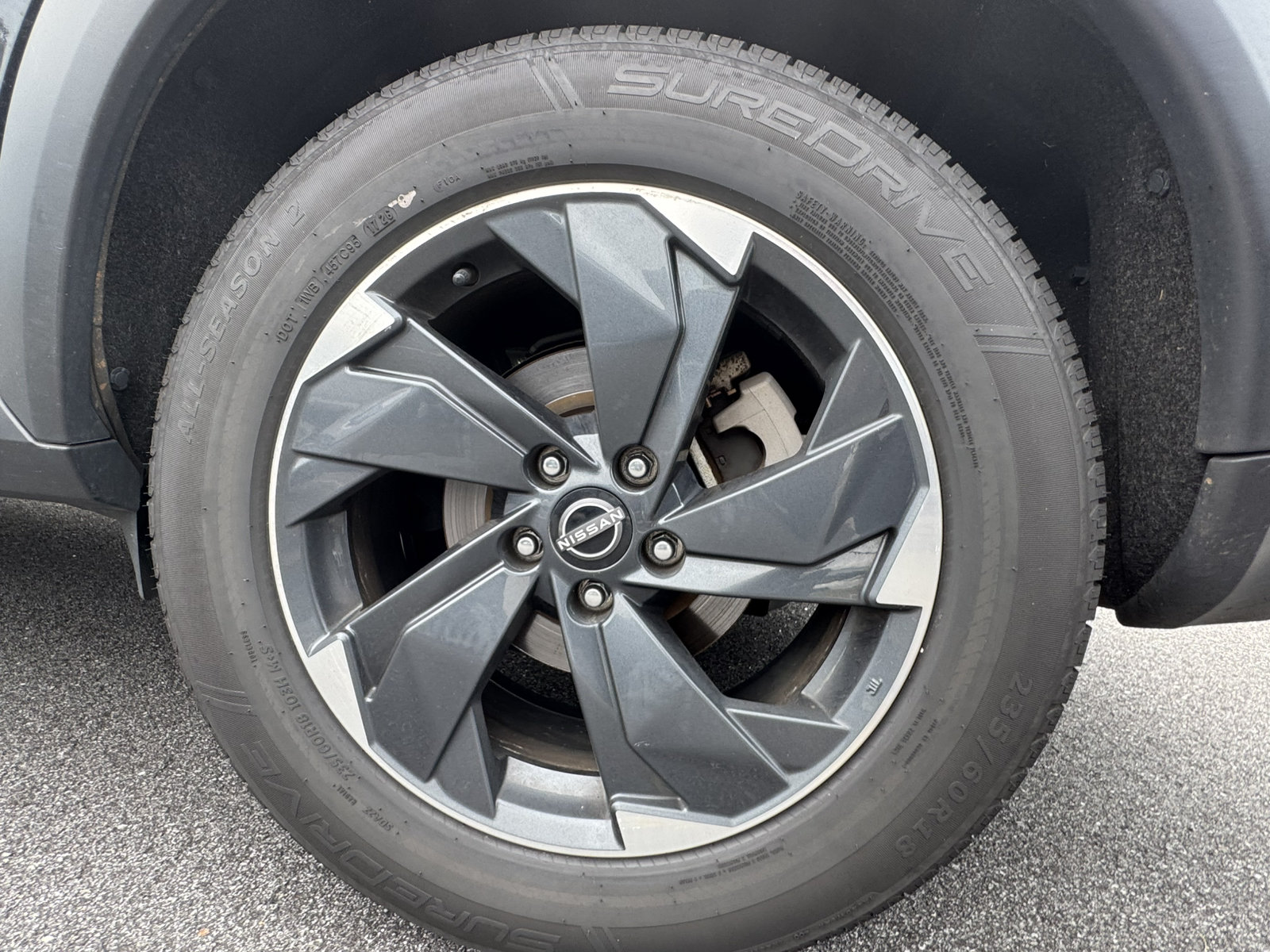 Used 2024 Nissan Rogue SV AWD/4WD image 21