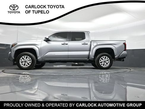 Used 2024 Toyota Tacoma SR5 RWD image 47