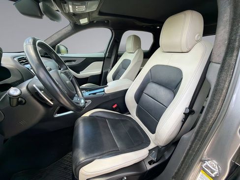 Used 2020 Jaguar F-PACE S AWD/4WD image 30