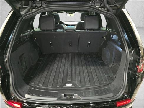 Used 2024 Land Rover Discovery Sport Dynamic SE AWD/4WD image 12