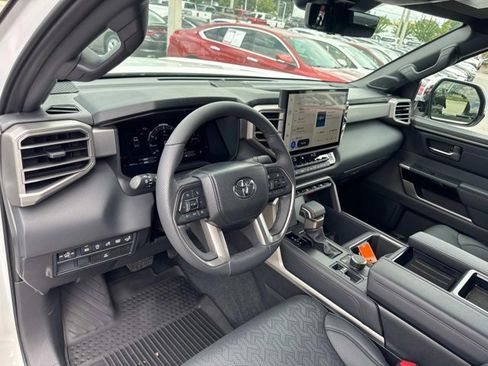 Used 2025 Toyota Tundra Limited image 12