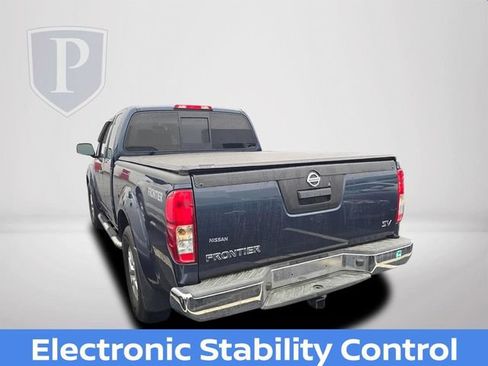 Used 2018 Nissan Frontier SV RWD image 8