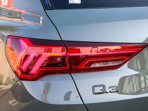 New 2025 Audi Q3 2.0T Premium image 7