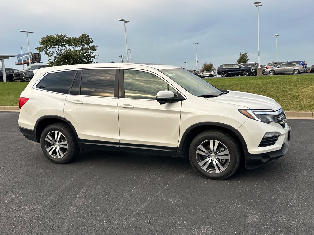 Certified 2017 Honda Pilot EX-L image 2