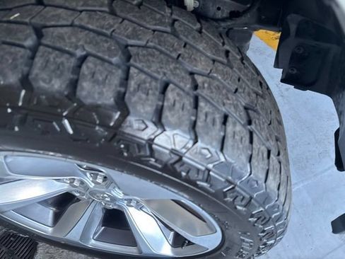 Used 2022 RAM 1500 Limited w/ Trailer Tow Group (B) AWD/4WD image 40