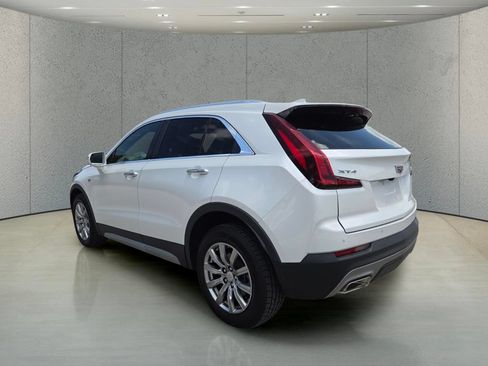 Used 2021 Cadillac XT4 Premium Luxury w/ Driver Awareness Package FWD image 7