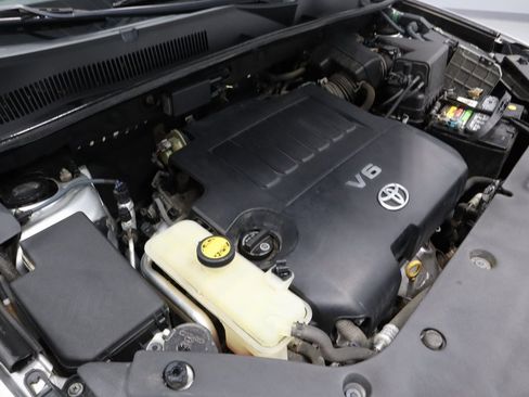 Used 2011 Toyota RAV4 Limited image 14