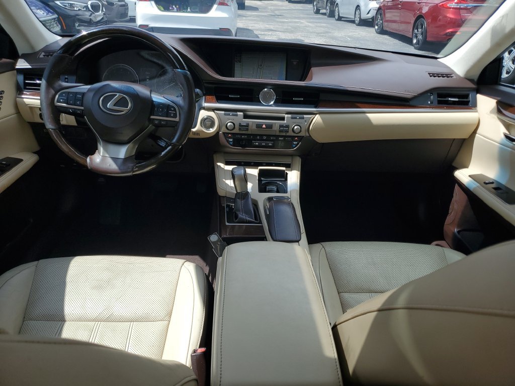 Used 2017 Lexus ES 350 w/ Luxury Package FWD image 16