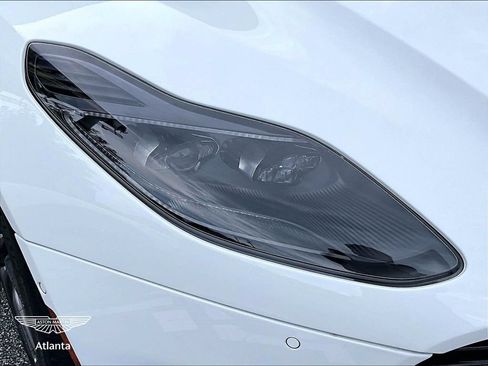 Used 2019 Aston Martin DB11 Coupe RWD image 24
