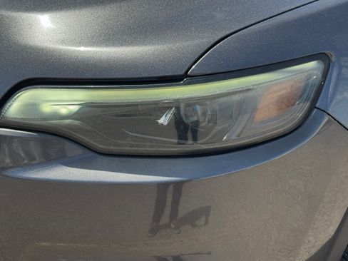 Used 2020 Jeep Cherokee Latitude Plus FWD image 10