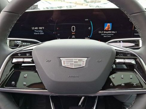 New 2025 Cadillac Lyriq Luxury image 14