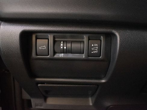 Used 2025 Subaru Forester Touring AWD/4WD image 19