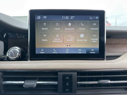 Used 2021 Lincoln Corsair Reserve image 31