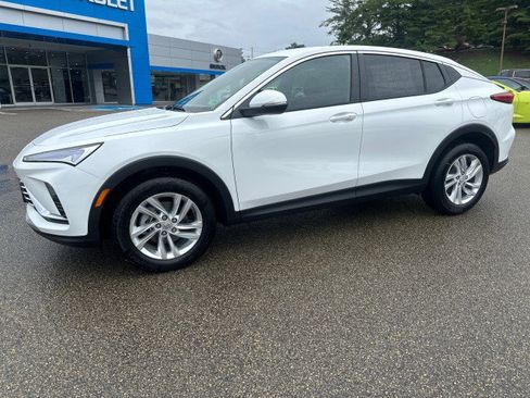 New 2025 Buick Envista Preferred w/ Convenience I Package image 2