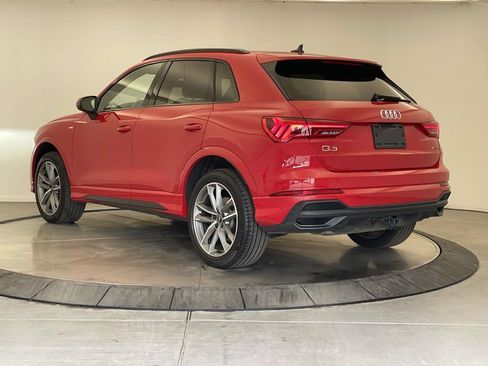 Used 2025 Audi Q3 2.0T Premium w/ Convenience Package AWD/4WD image 3