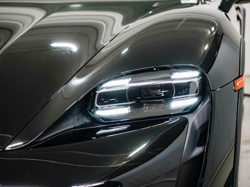 Used 2023 Porsche Taycan 4 Cross Turismo image 7