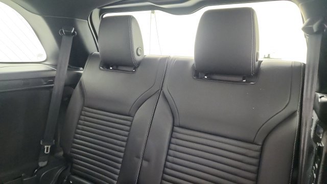 Used 2025 Land Rover Discovery S AWD/4WD image 42