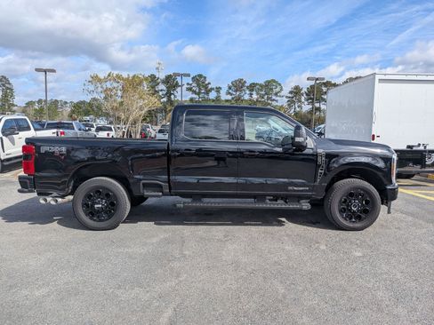 Certified 2026 Ford F250 Lariat w/ Black Appearance Package image 2