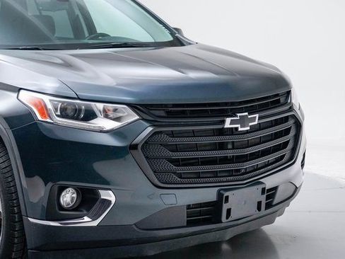 Used 2018 Chevrolet Traverse LT w/ LPO, Black Accent Package image 18