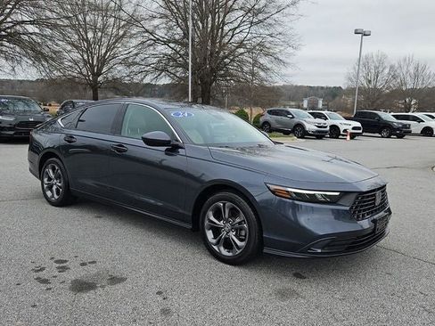 Used 2024 Honda Accord EX image 10