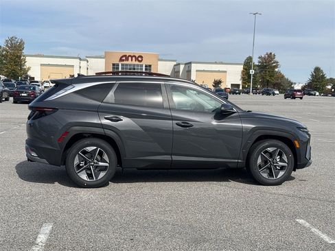 New 2026 Hyundai Tucson SEL image 8