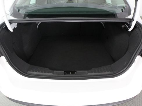 Used 2012 Ford Focus SEL FWD image 33