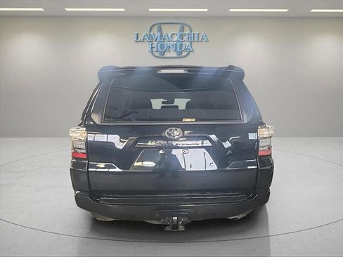 Used 2023 Toyota 4Runner SR5 Premium image 5