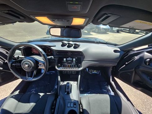 Used 2025 Nissan Z Performance w/ Floor Mat Package RWD image 13