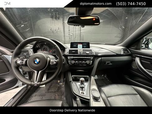 Used 2018 BMW M4 Coupe w/ M Driver's Package image 24
