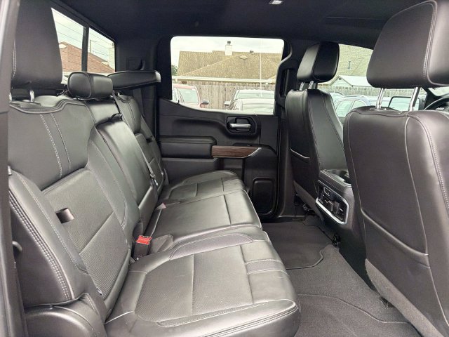 Used 2021 Chevrolet Silverado 1500 High Country w/ Technology Package AWD/4WD image 12