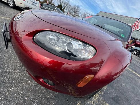 Used 2008 MAZDA MX-5 Miata Grand Touring w/ Premium Pkg image 12