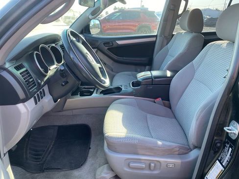 Used 2007 Toyota 4Runner SR5 RWD image 7